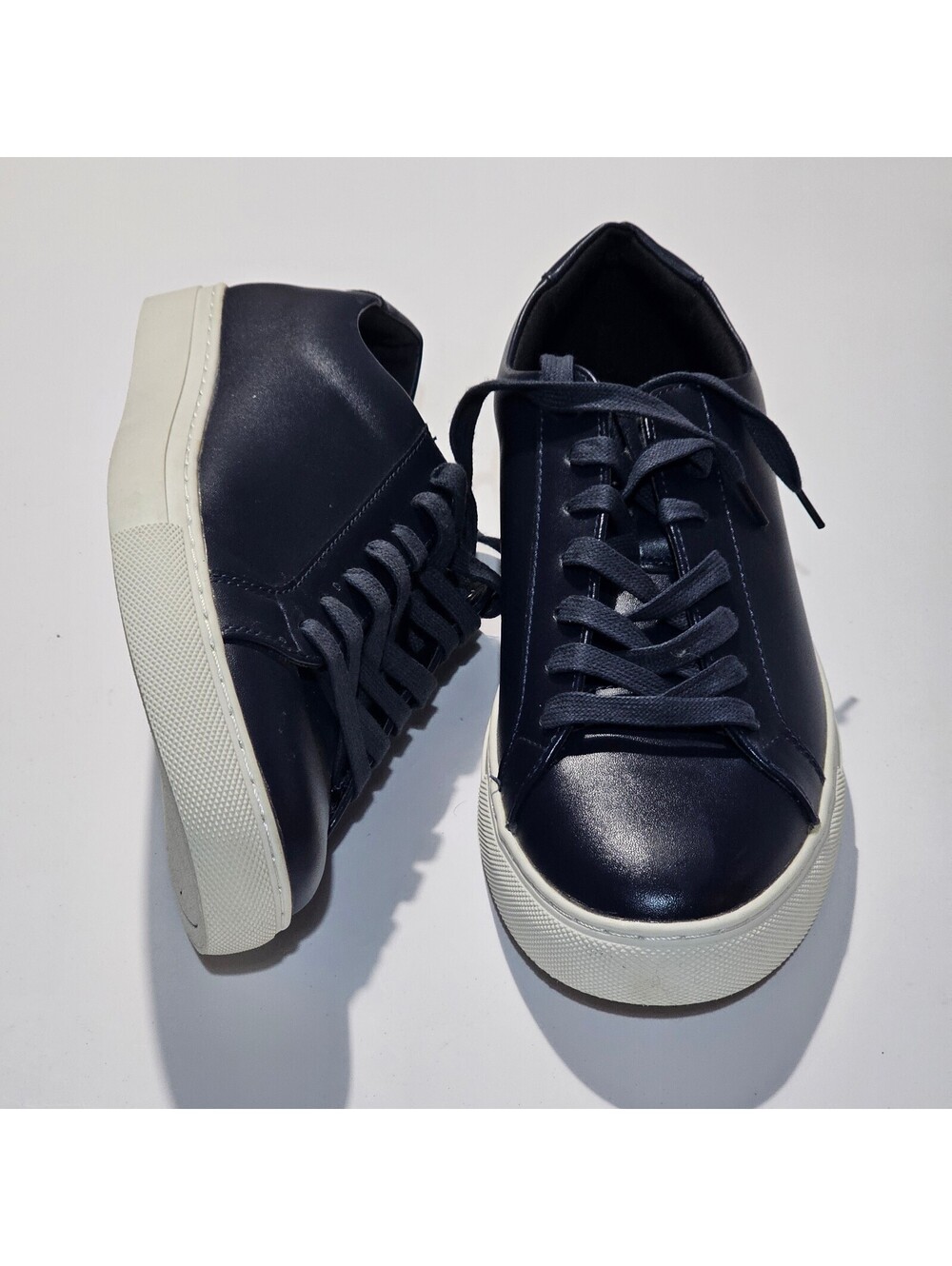 Alfani Grayson navy low top sneakers Size 10.5